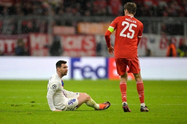 Müller, ante Messi en el último Bayern vs. PSG (IMAGO / MIS)