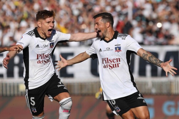 Gabriel Costa (a la derecha de la foto) marcó un doblete en uno de sus últimos clásicos | Agencia Uno