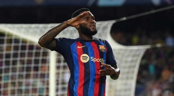 Kessié, figura dentro y fuera de las canchas en Barcelona