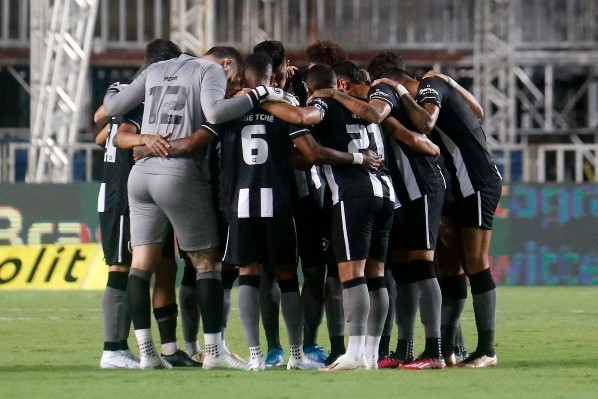 Foto: (Vitor Silva/Botafogo) - O Botafogo está focado em melhorar seu futebol