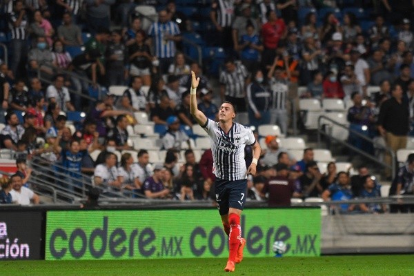 Rogelio Funes Mori vuelve a la titularidad en Rayados (Imago 7)