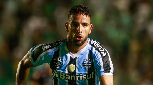Pepê também preocupa o Grêmio - Foto: Luiz Erbes/AGIF