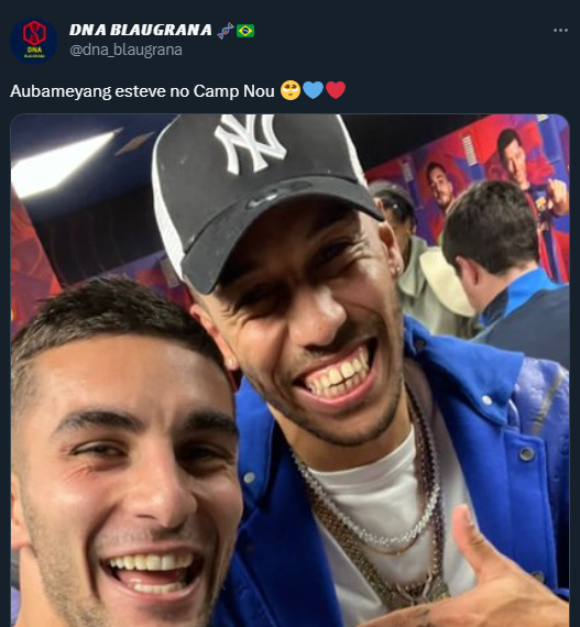 Aubameyang estuvo en el Camp Nou para ver El Clásico (Twitter @dna_blaugrana)