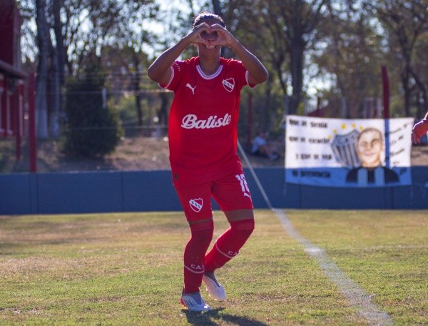 Mercedes Pereyra, autora del primer gol del Rojo. (Foto: Prensa Independiente)