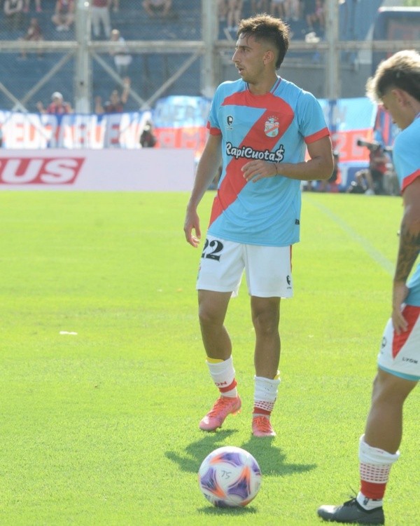 Instagram: lautiguzman23