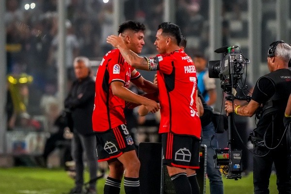 Paredes jugó los minutos finales del partido entre Colo Colo y Colón | Guillermo Salazar (Dale Albo)