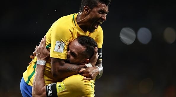 Foto: Buda Mendes/Getty Images - Renato Augusto e Paulinho também atuaram juntos na Seleção Brasileira
