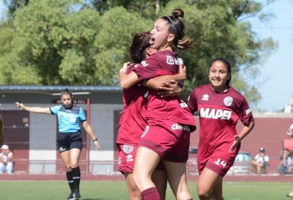 Delfina Beccacece, autora del gol de Lanús.