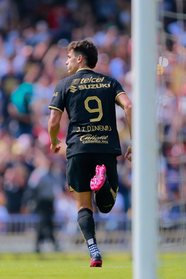 Juan Ignacio Dinenno seguiría en Pumas (JAM Media)