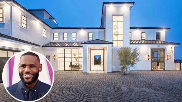 Una casa moderna llena de mármol para la máxima estrella de la NBA (The Sports Drop)