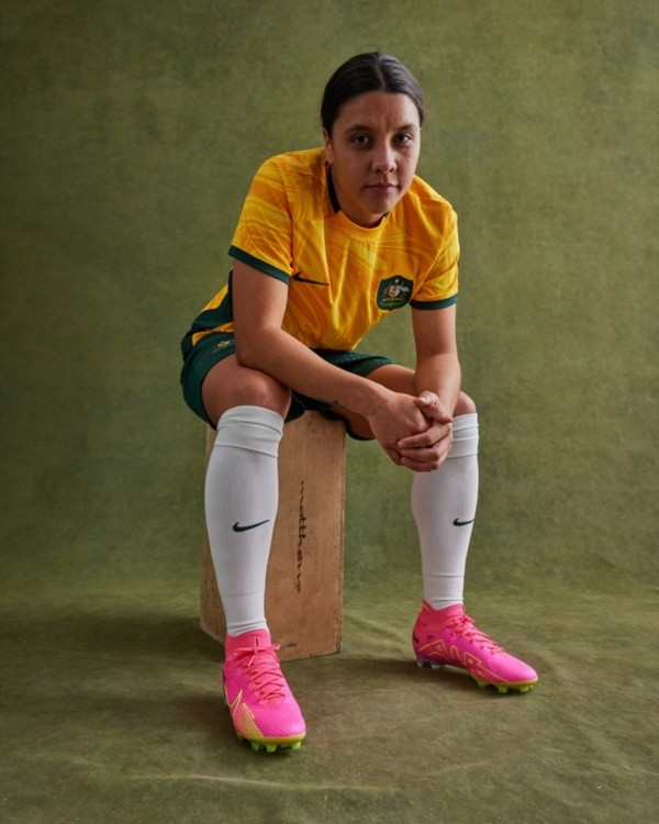 Sam Kerr con la nueva camiseta