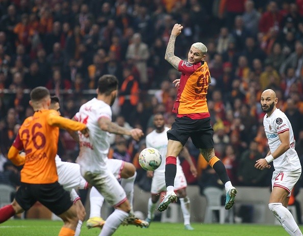 Jugada de Icardi con Galatasaray. Getty.