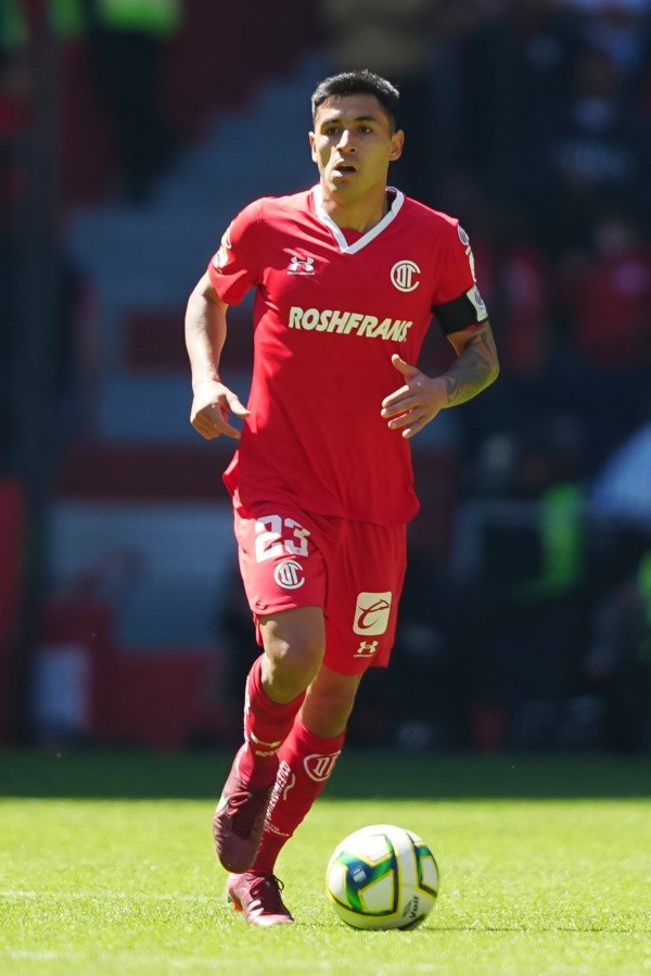 Claudio Baeza no jugará vs. Pumas (Imago 7)