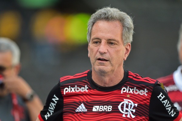 Foto: Thiago Ribeiro/AGIF - Landim recebeu várias críticas públicas de Leila Pereira, presidente do Palmeiras