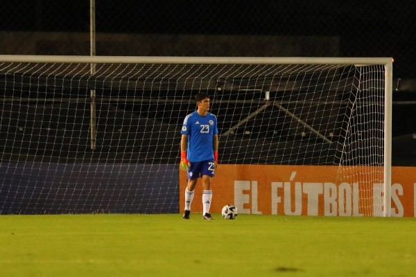 Valdés salió lesionado en el partido ante Ecuador | La Roja