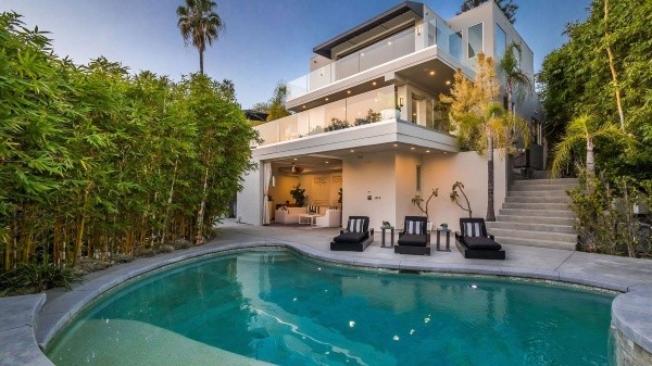 Una casa que se destaca por su estilo chic, para Harry Styles en West Hollywood (Elle Decor)