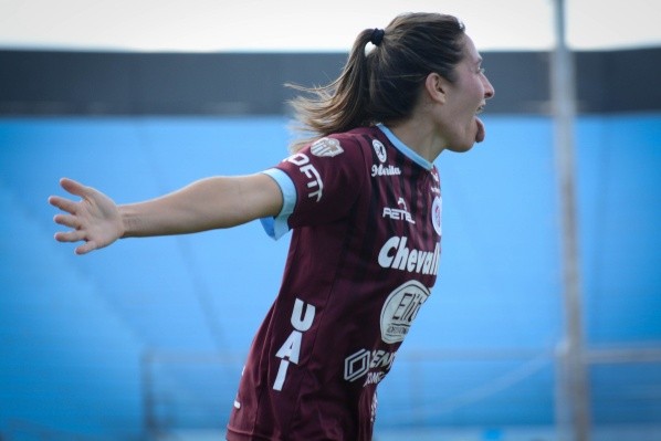 Romina Núñez ya sumó cinco goles en el torneo (PRENSA UAI)