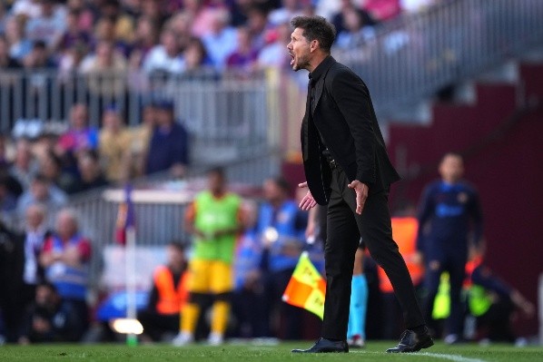 Diego Simeone durante el partido que el Barcelona y el Atlético de Madrid jugaron este 23 de abril en el Camp Nou. Getty Images.