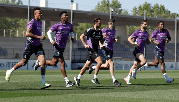 Real Madrid se entrenó en Valdebebas con la mente puesta en Girona. RealMadrid.com