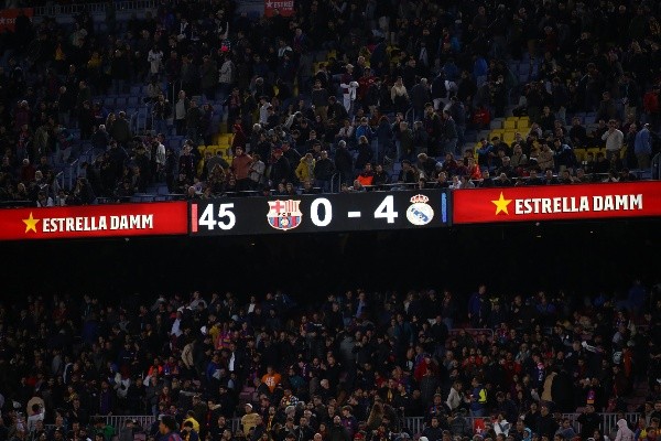 Barcelona perdió 4 a 0 con el Real Madrid en el Camp Nou y quedó eliminado de la Copa del Rey. Getty Images