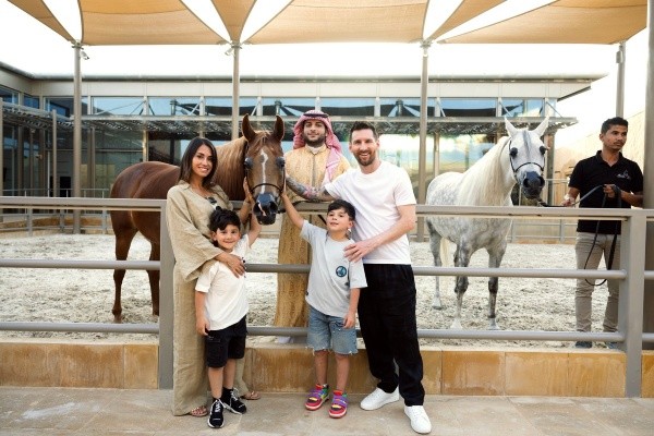 Mientras tanto Lionel Messi disfruta de Arabia Saudita con su familia.