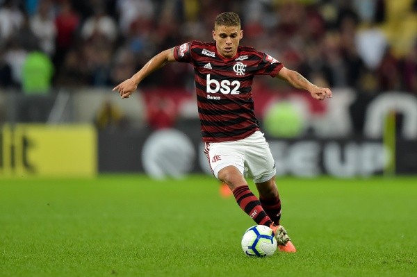 Foto: Thiago Ribeiro/AGIF - Cuéllar teve boa passagem pelo Flamengo, de 2017 a 2019, mas deve retornar ao Brasil