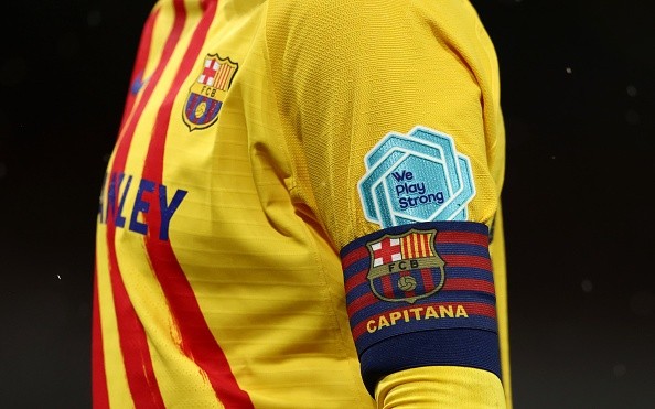 Cinta de capitán de Barcelona. Getty.