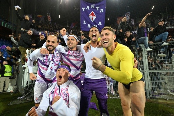 Fiorentina celebra. Twitter.