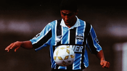 Foto: Arquivo Pessoal/Instagram Jardel - Jardel fez história com a camisa do Grêmio