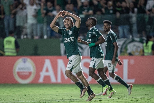 Foto: Isabela Azine/AGIF - Goiás venceu com gol de Apodi