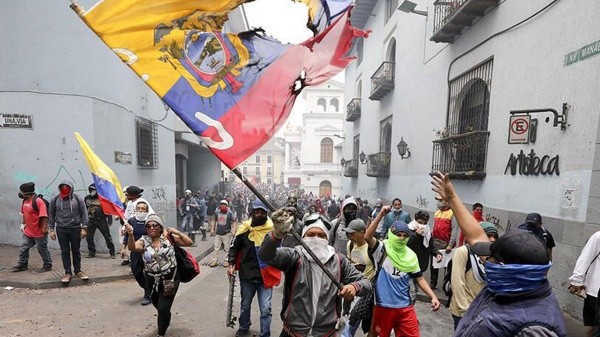 Protestas y tensión por las calles de la ciudad ecuatoriana (Imago)