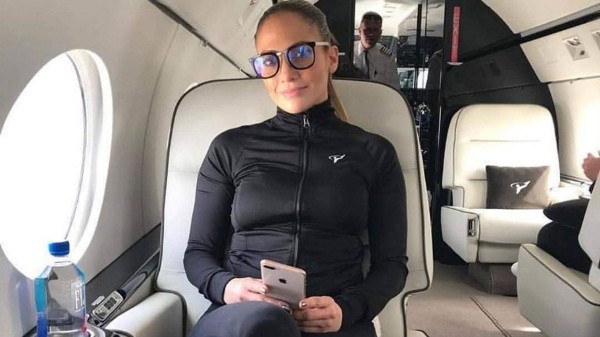 JLo viajando en su espectacular avión privado (Instagram)