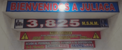 El cartel que luce el estadio de Juliaca donde juega Binacional.