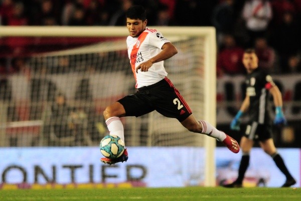 El paraguayo levantó mucho el nivel y demostró que sabe jugar en línea de tres o de cuatro.