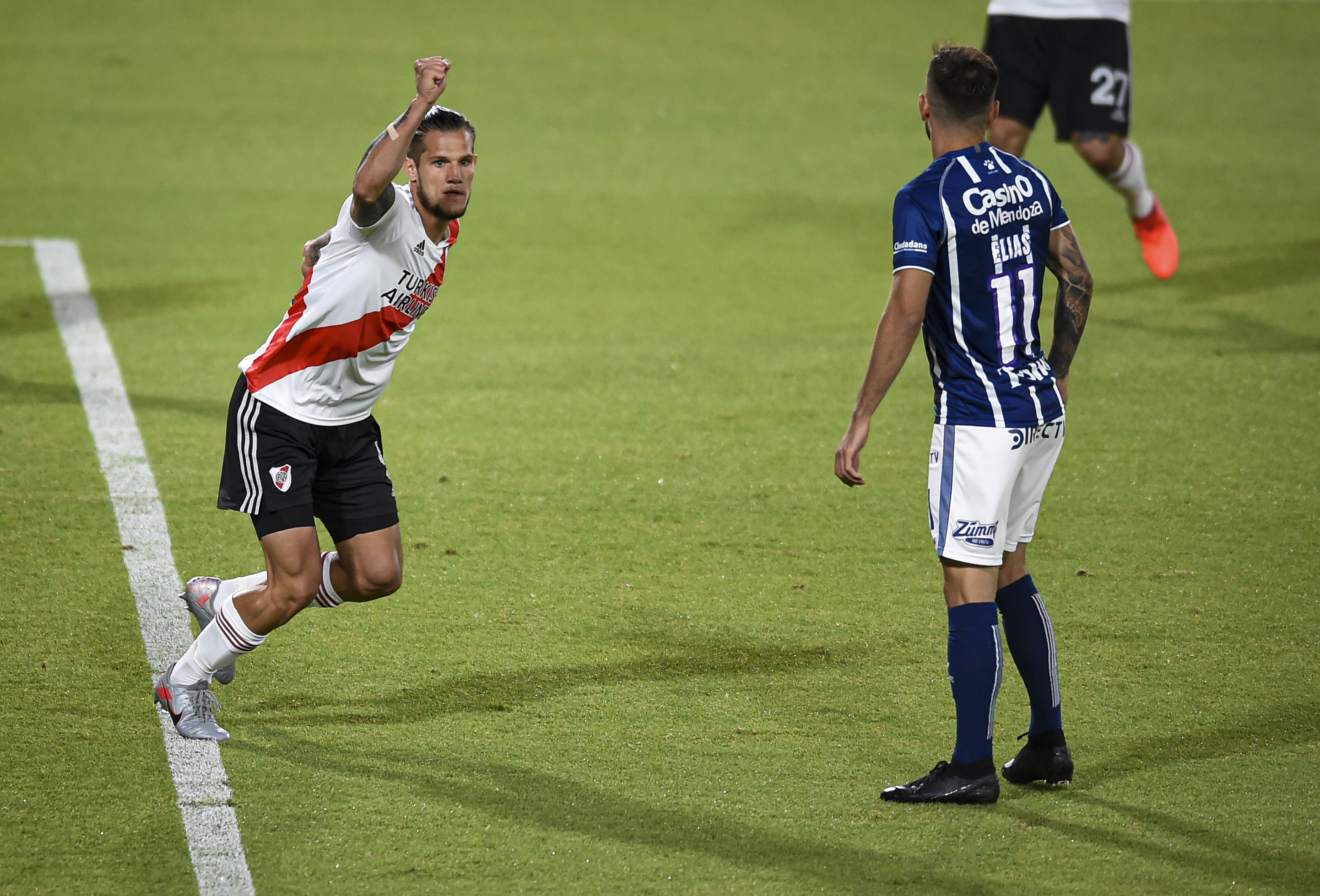 Zuculini celebra su gol en el último partido entre River y Godoy Cruz por la Copa DAM. (Foto: Getty).