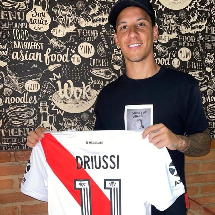 Driussi, la camiseta de River y el número 11, el que siempre usó en su etapa en Nuñez.