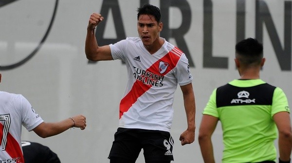 El colombiano Londoño Bedoya es el goleador del campeonato con nueve gritos. (Foto: Prensa River).