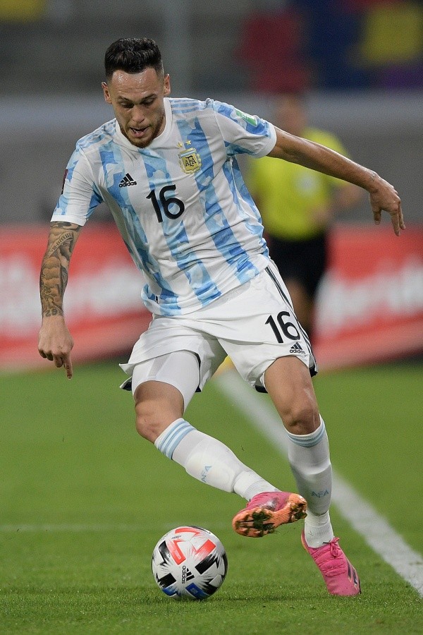 Ocampos jugó solamente el primer tiempo ante Chile. (Foto: Getty).