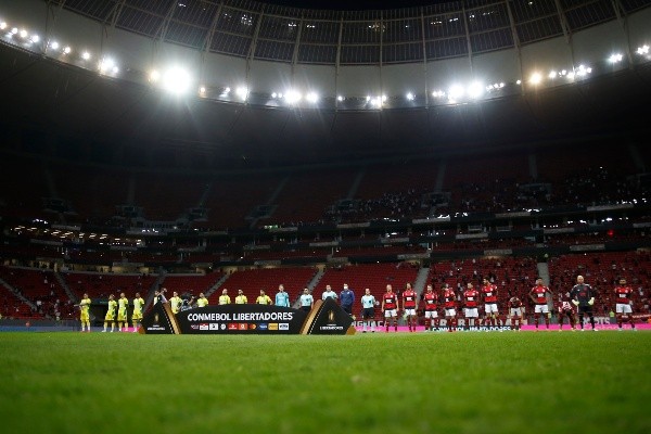 Flamengo vs. Defensa y Justicia se jugó con público en el Mané Garrincha. (Foto: Getty).