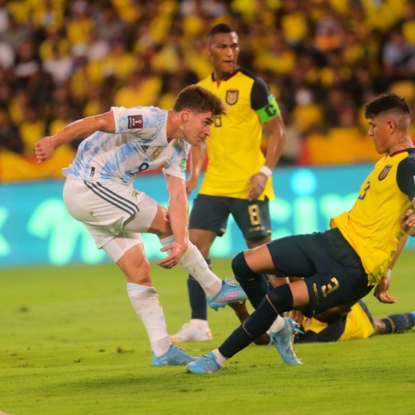 Julián Álvarez anotó el único gol de Argentina en Ecuador. (Foto: @Argentina).
