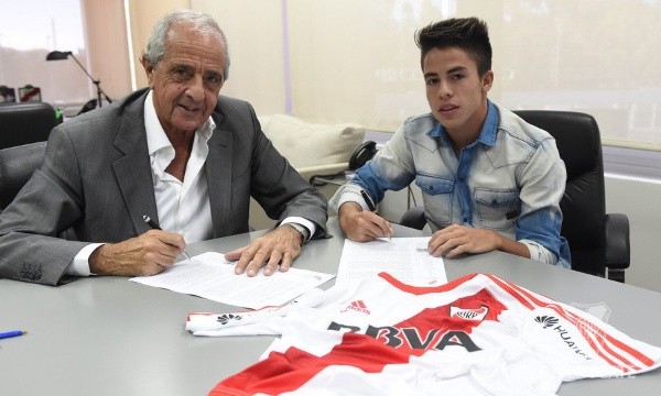 Moya firmó su primer contrato en febrero de 2017 hasta el 30 de junio de 2020. (Foto: Prensa River).