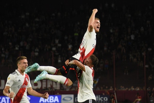 Alto en el cielo: Beltrán marcó el 2-0 en un momento clave y sentenció el triunfo. (Foto: La Página Millonaria / Diego Haliasz).