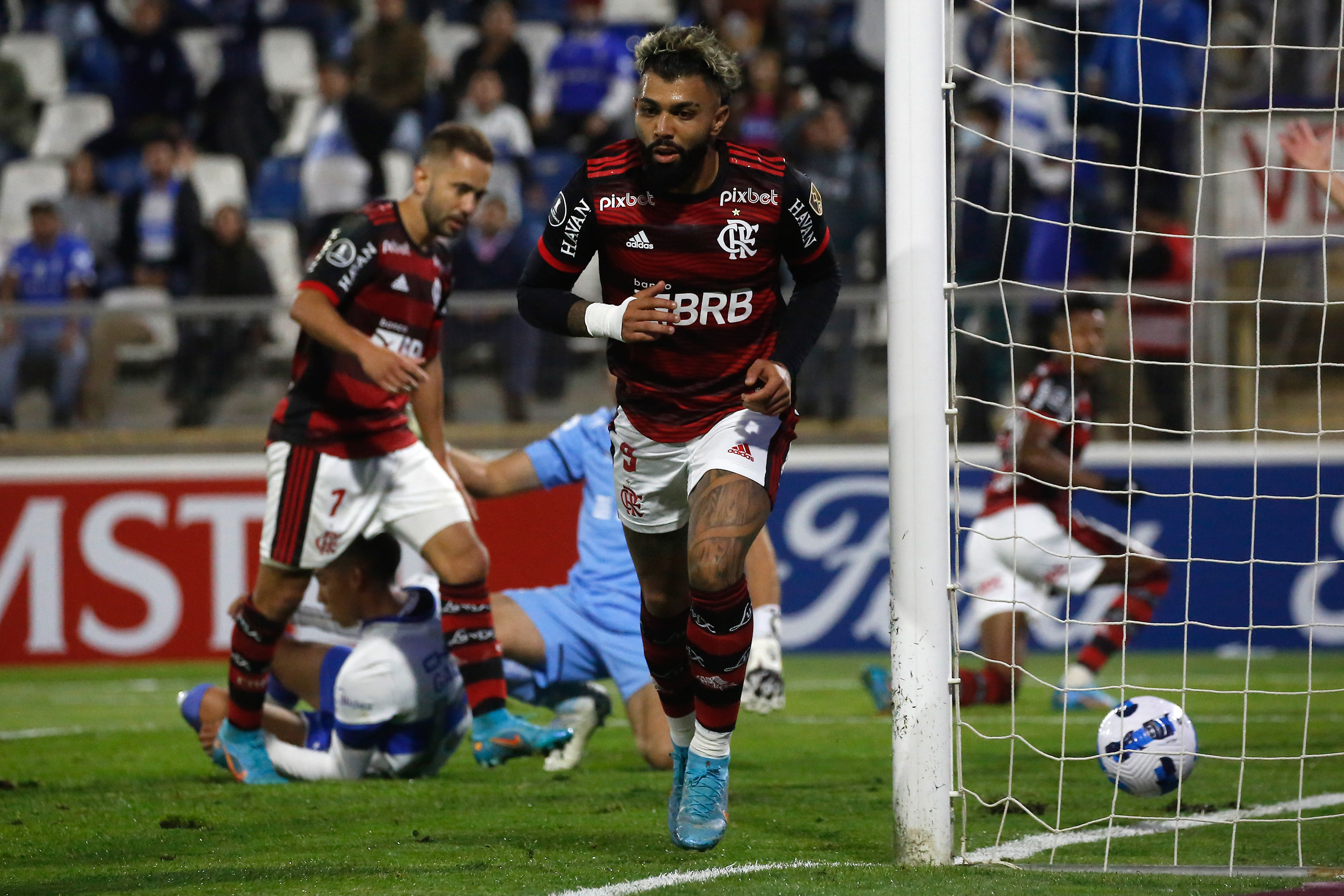 CBF divulga áudio e vídeo do VAR sobre o gol anulado do Flamengo