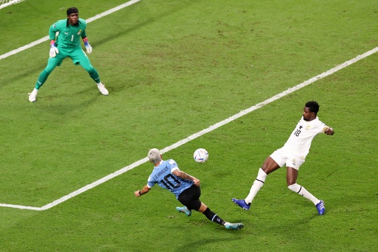 De Arracaseta la agarró de volea y puso el 2-0 (Getty Images)