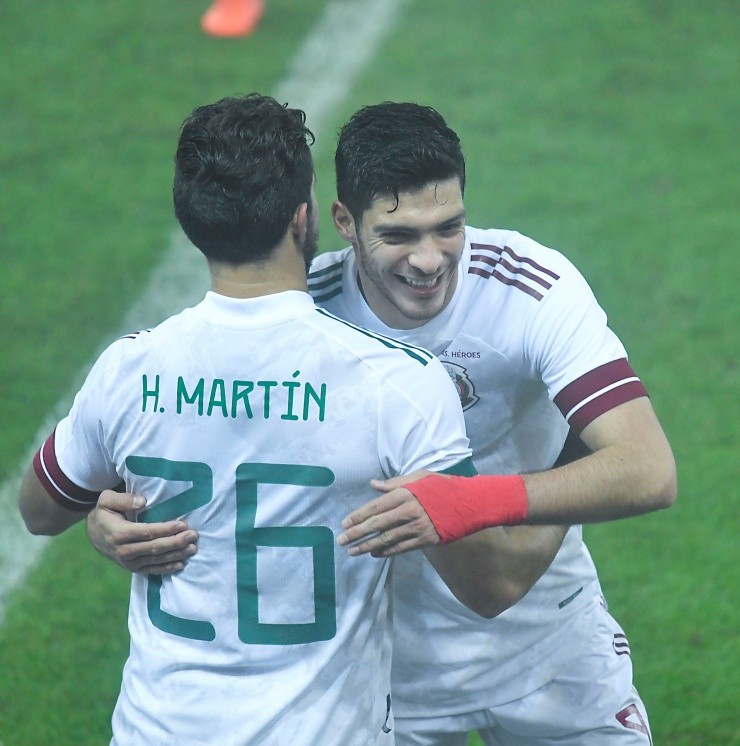 Henry Martin atraviesa un mejor momento que Raúl Jiménez (Imago7)