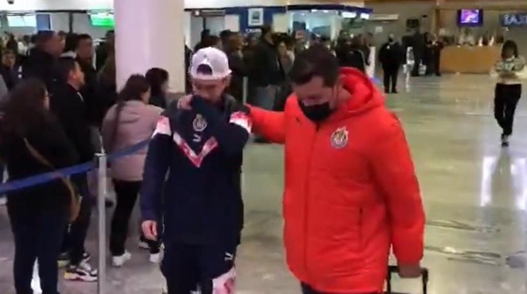 Canelo no dio declaraciones, ¿se va a León? (Twitter @Mediotiempo)