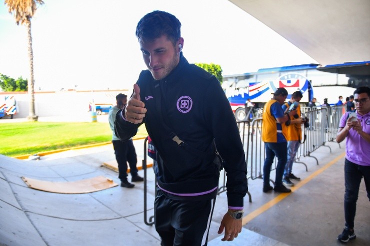 Santi Giménez sigue sumando rodaje en Ajax (Imago7)