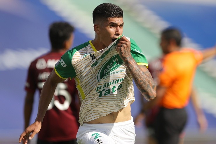 Adonis Frías, cerca de la Liga MX