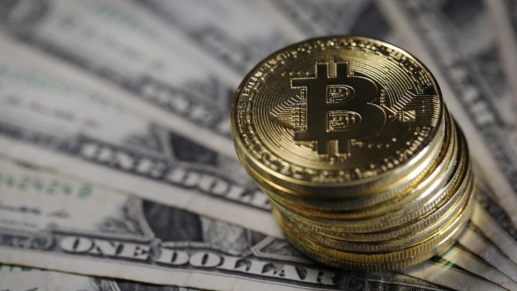 El Bitcoin no tiene un 'precio oficial' como el dólar.