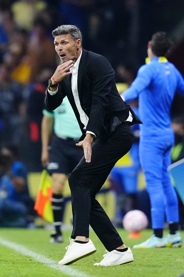 Fernando Ortiz reveló que irá por un lateral derecho (Imago 7)